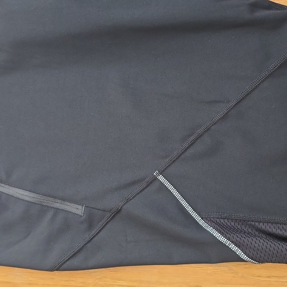 XERSION WOMEN'S BLACK PLUS SIZE HIGH-RISE FITTED ATHLETIC CAPRI PANTS SIZE 4X - Picture 6 of 16